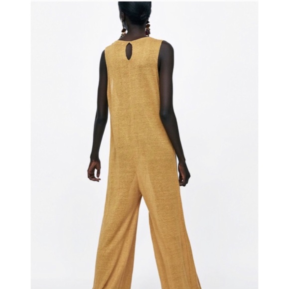 Zara Oversized jumpsuit - Picture 3 of 4